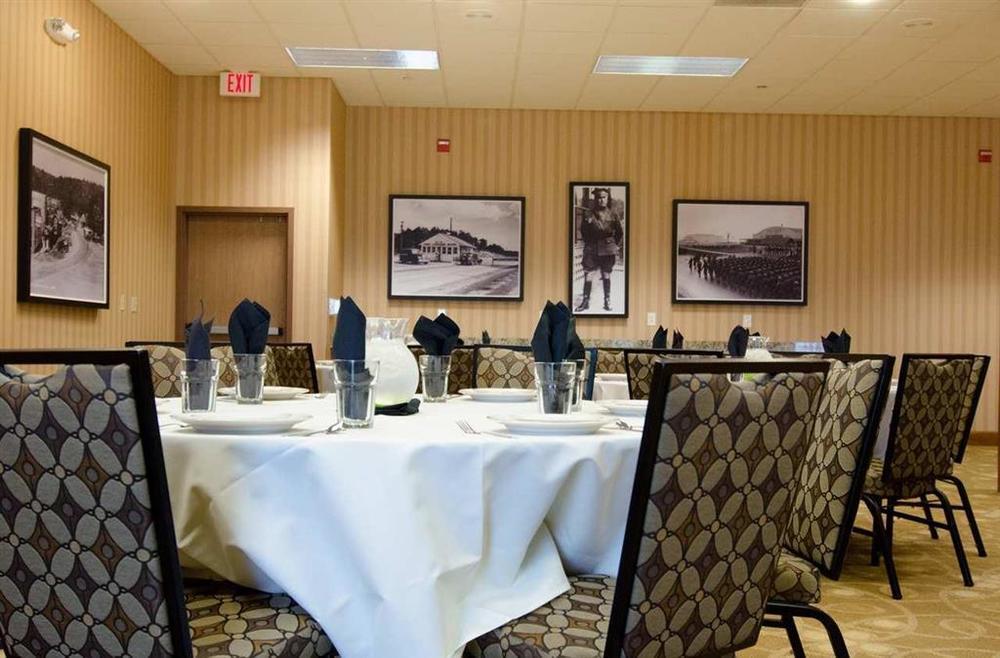Hampton Inn Saint Robert Εστιατόριο φωτογραφία